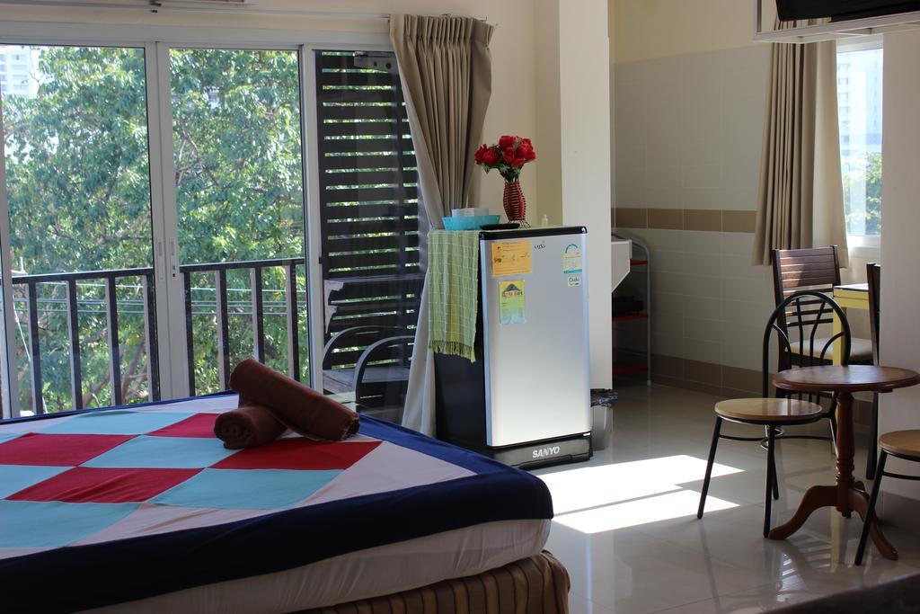 Dacha Beach Aparthotel Pattaya Eksteriør bilde