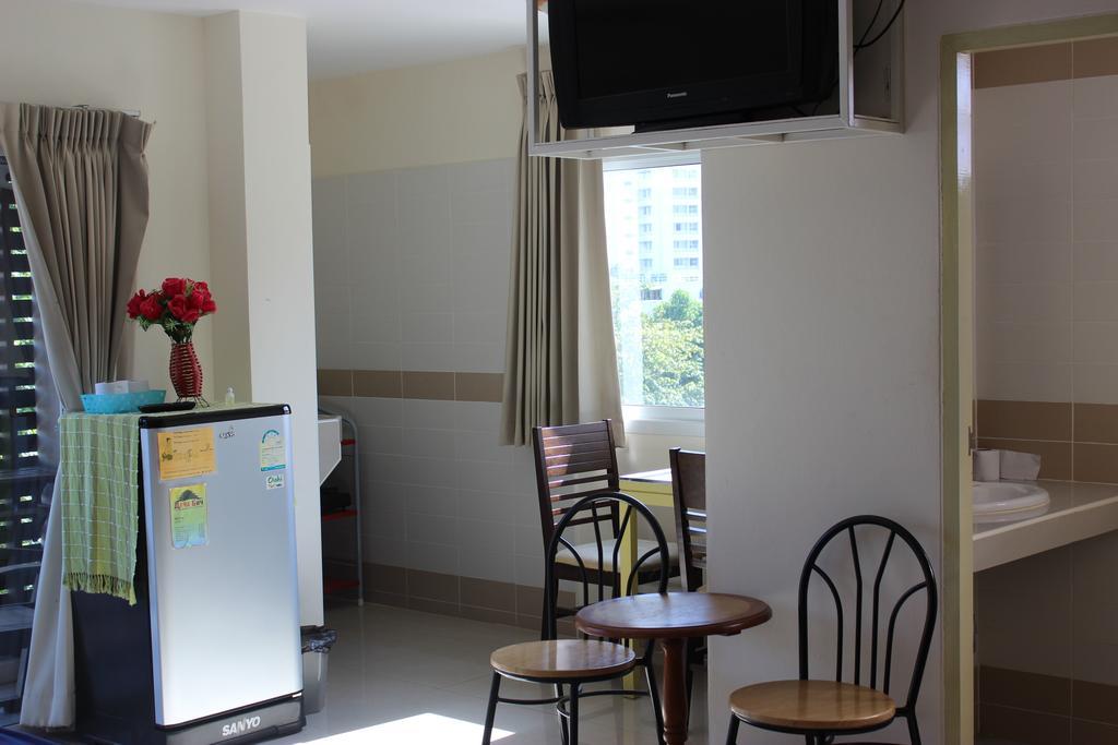 Dacha Beach Aparthotel Pattaya Eksteriør bilde